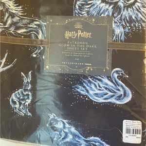 Harry Potter™ Glow-in-the-Dark Patronus Organic Sheet Set, Full